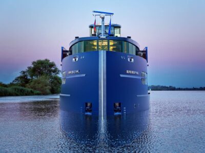 RiverEvent: ‚Schwimmende Messe‘, die zu Ihnen kommt